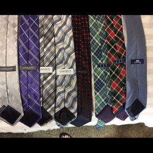 Men’s tie lot.